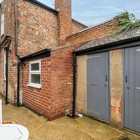Holiday home Pass The Keys Cheerful In Close To Centre *